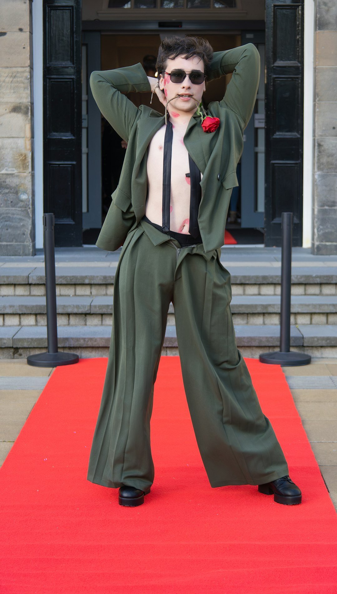 celebrity on red carpet